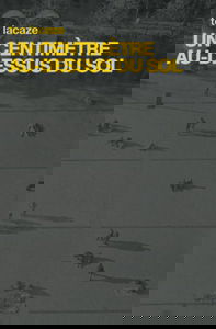 Un Centimètre Au-Dessus Du Sol