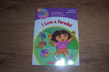 Couverture de I Love a Parade! (Book 8: ng Sound) (Phonics Reading Program, Nick Jr. Dora the Explorer, 8)