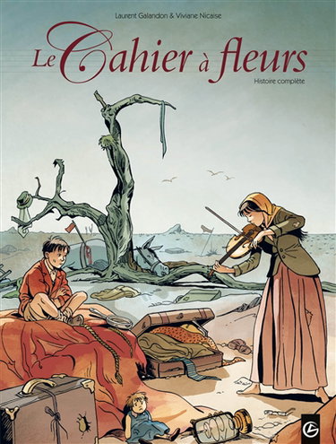 Couverture de Le cahier à fleurs : histoire complète