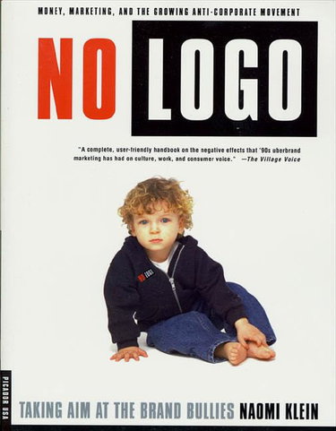 Couverture de No Logo: Taking Aim at the Brand Bullies