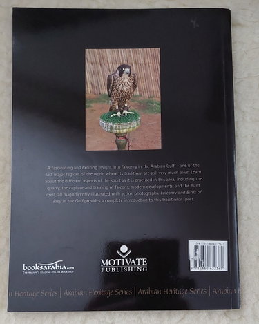 Couverture de FALCONRY AND BIRDS OF PREY IN THE GULF. By David Remple and Christian Gross.