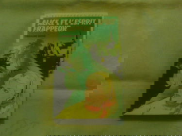 Alice et l'esprit frappeur