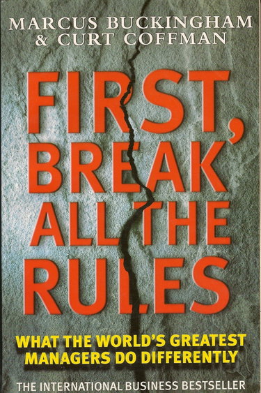 Couverture de First, Break All the Rules