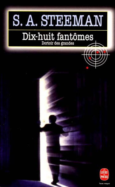 Dix-huit fantômes : dortoir des grandes