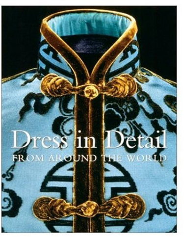 Couverture de Dress in Detail From Around the World