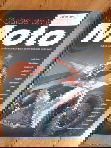 RTH04075 LE GUIDE DE LA MOTO