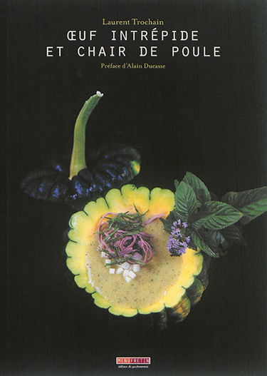 Oeuf intrépide et chair de poule