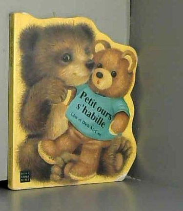 Petit ours s'habille