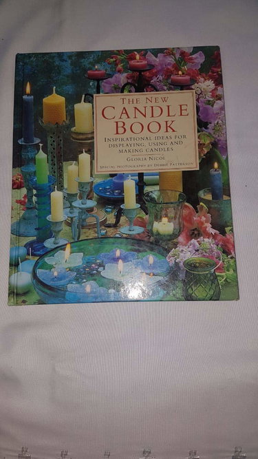 Couverture de New Candle Book