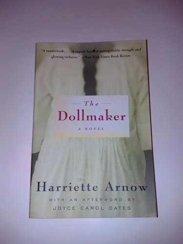 Couverture de The Dollmaker