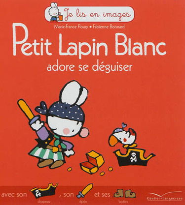 Petit Lapin blanc adore se déguiser