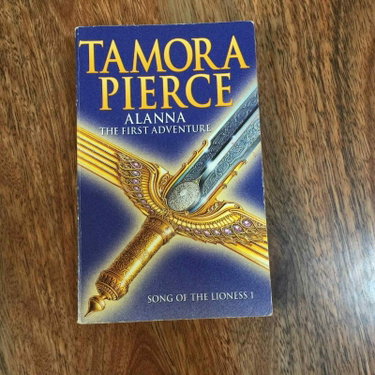 Couverture de Alanna, the First Adventure par Tamora Pierce