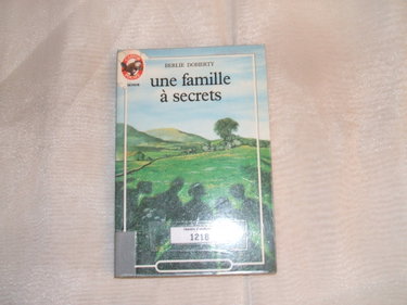 Couverture de Une Famille à secrets