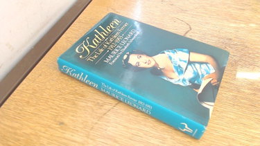 Couverture de Kathleen: Life of Kathleen Ferrier, 1912-53