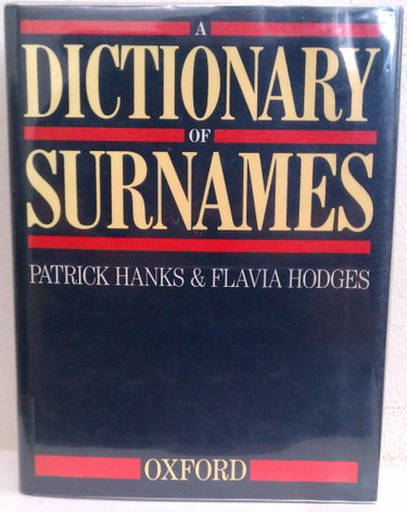 Couverture de A Dictionary of Surnames