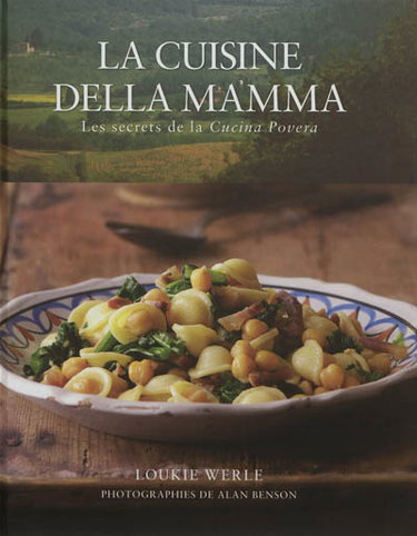 Couverture de La cuisine della mamma : les secrets de la cucina povera