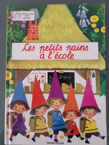 Les Petits Nains A L'Ecole