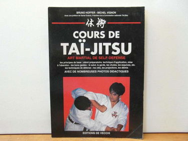 Cours de taï-jitsu : art martial de self-défense
