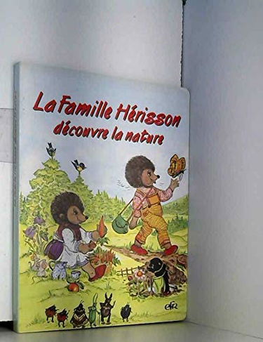 La famille hérisson découvre la nature.