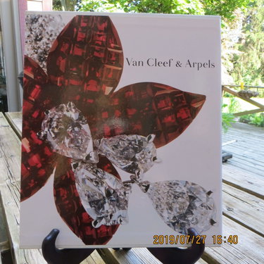 Couverture de Reflections of Eternity: Van Cleef & Arpels