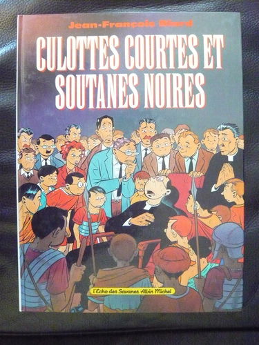 Culottes courtes et soutanes noires