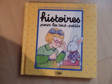 Histoires pour les tout-petits. La moustache en chocolat. Les lapins de Caroline