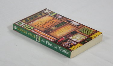 Couverture de The Elusive Truffle: Travels in Search of the Legendary Food of France