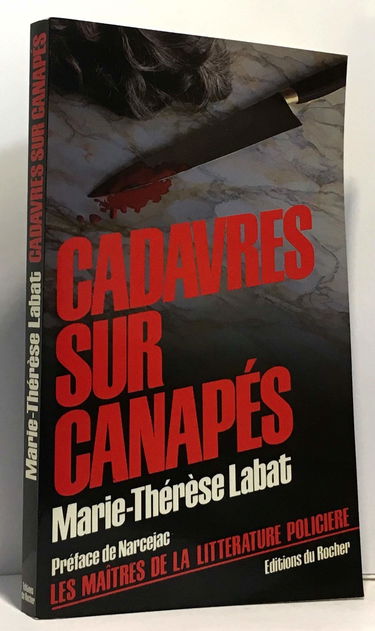 Cadavres sur canapes