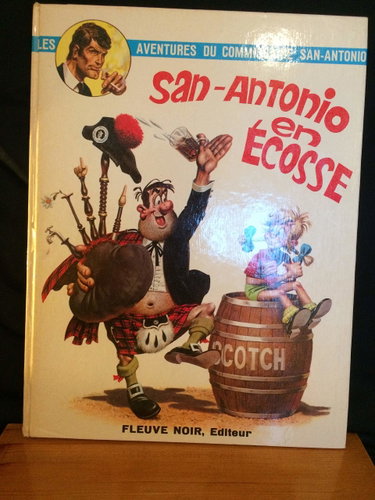 Couverture de Les aventures du commissaire san-antonio, n° 2 : San-antonio en écosse par Patrice Dard
