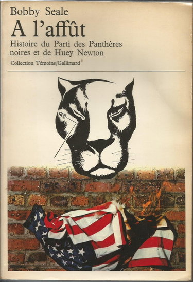 Couverture de A l'affut. histoire du parti des pantheres noires et de huey newton.