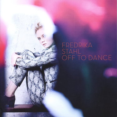 Couverture de Off to Dance