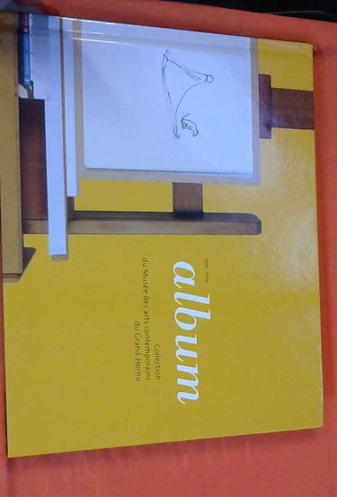 Couverture de Album: collection du Musée des arts contemporains de la Communauté française de Belgique 1999-2004 par Collectif