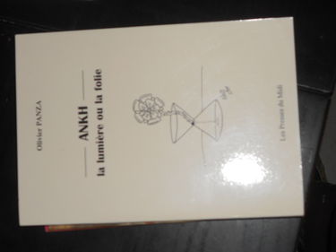Ankh : la lumière ou la folie