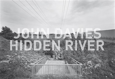 Couverture de Hidden river