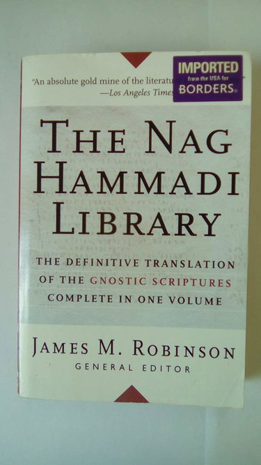 Couverture de The Nag Hammadi Library in English: Revised Edition par James M. Robinson
