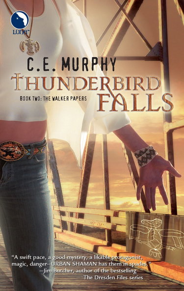 Couverture de Thunderbird Falls
