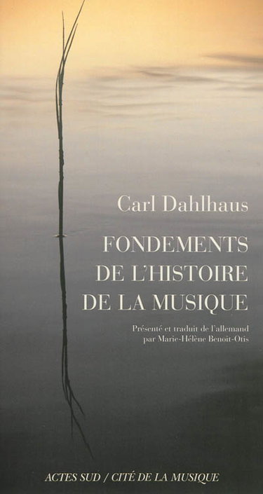 Couverture de Fondements de l'histoire de la musique