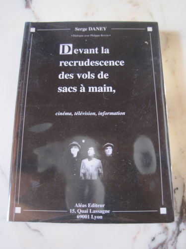 Devant la recrudescence des vols de sacs à main : cinéma, télévision, information