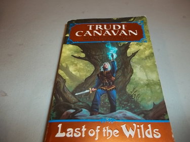 Couverture de Last of the Wilds: Age of the Five Trilogy Book 2