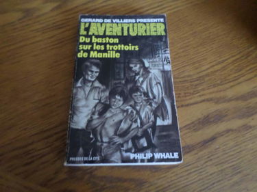 Du Baston sur les trottoirs de Manille