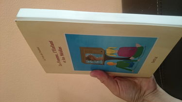 Femme (la), l'enfant et les medias.