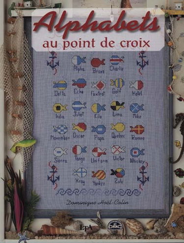 Alphabets au point de croix