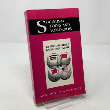 Couverture de Socialism Today and Tomorrow: Socialism in Theory and Practice