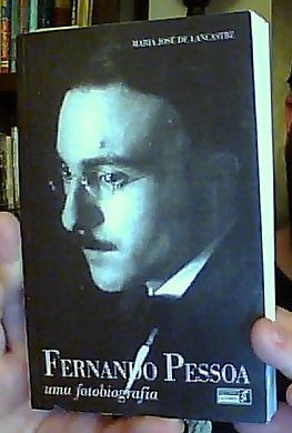 Couverture de Fernando Pessoa - Uma Fotobiografia