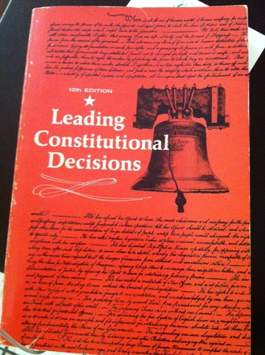Couverture de Leading constitutional decisions
