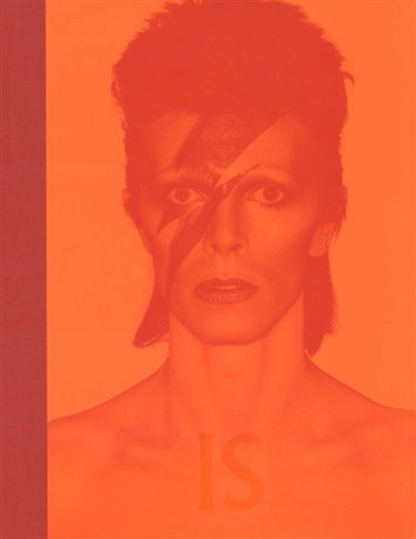 Couverture de David Bowie est le sujet. David Bowie is