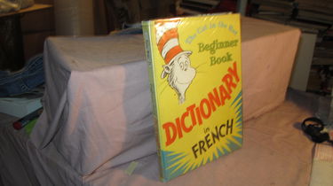 The Cat in the Hat Beginner Book Dictionary in French