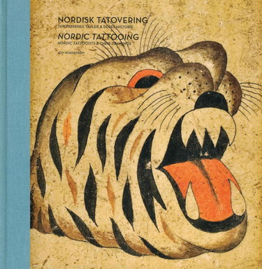 Couverture de Nordic tattooing: Nordic Tattooists & their drawings, édition bilingue danois-anglais