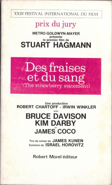 Des fraises et du sang