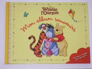 Couverture de Winnie l'ourson "mon album souvenirs"